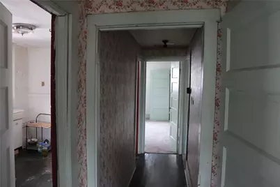 102 W Midland Ave, Midland Boro, PA 15059 - Photo 16