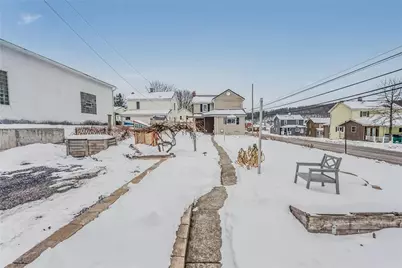 301 8th St, Windber, PA 15963 - Photo 8