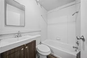 121 Locust St, Ambridge, PA 15003 - Photo 32