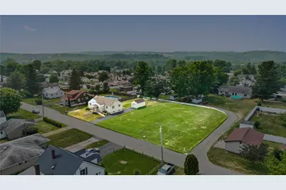 157 Elizabeth St, South Union Township, PA 15445 - Photo 4