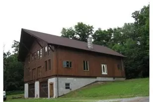 461 Grove St, Hermitage, PA 16148 - Photo 2