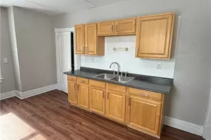 306 E Wallace Ave, New Castle, PA 16101 - Photo 10