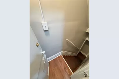 306 E Wallace Ave, New Castle, PA 16101 - Photo 20