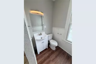 306 E Wallace Ave, New Castle, PA 16101 - Photo 16
