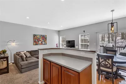 112 Southern Valley Ct, Adams Township, PA 16046 - Photo 14