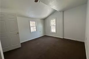 719 Stella St, Jeannette, PA 15644 - Photo 8