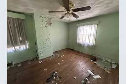 121 Boggston Ave, Pittsburgh, PA 15210 - Photo 14