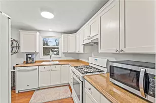 1649 Cordwell Dr, South Park, PA 15129 - Photo 10