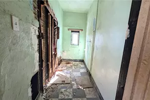 223 Lombard St, Pittsburgh, PA 15219 - Photo 8