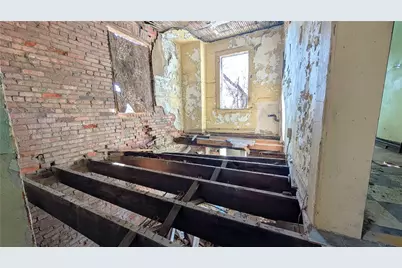 223 Lombard St, Pittsburgh, PA 15219 - Photo 10