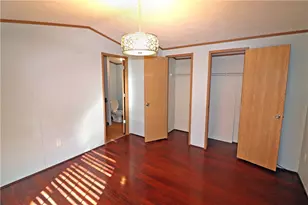 211 Brown St, Derry Township, PA 15627 - Photo 10