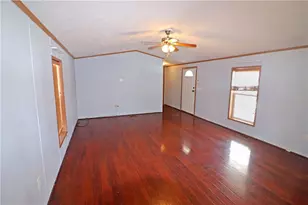 211 Brown St, Derry Township, PA 15627 - Photo 6