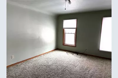 215 W Park St, Hermitage, PA 16148 - Photo 12