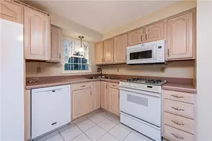 52 Greenview Dr, Hempfield Township, PA 15644 - Photo 18