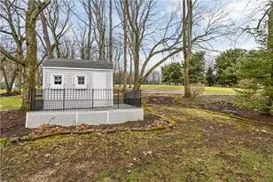 52 Greenview Dr, Hempfield Township, PA 15644 - Photo 6