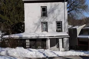 132 Leneake St, Turtle Creek, PA 15145 - Photo 1