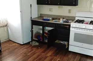 132 Leneake St, Turtle Creek, PA 15145 - Photo 10