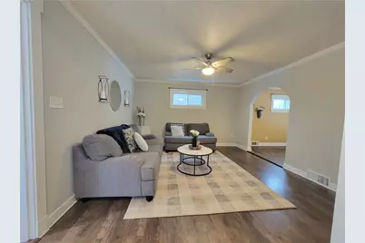 496 7th Ave, Moon/Crescent Twp, PA 15108 - Photo 8