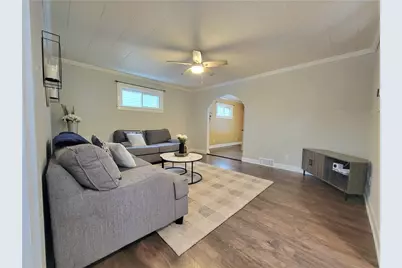 496 7th Ave, Moon/Crescent Twp, PA 15108 - Photo 6