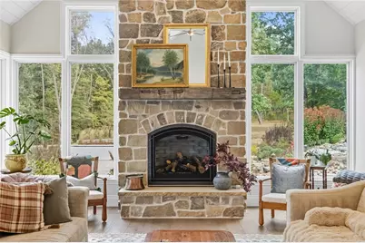 5056 Bear Run Rd, Cranberry Township, PA 16066 - Photo 8