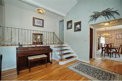 3506 Ridgewood Drive, Pittsburgh, PA 15235 - Photo 2