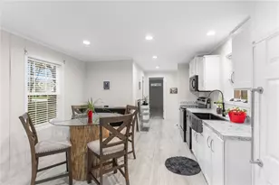 318 Meadowbrook Rd, Hermitage, PA 16148 - Photo 10