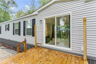 318 Meadowbrook Rd, Hermitage, PA 16148 - Photo 2