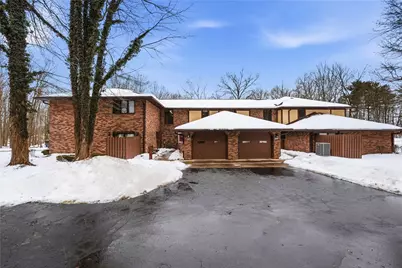 4217 Bristol Ln, Neshannock Township, PA 16105 - Photo 1