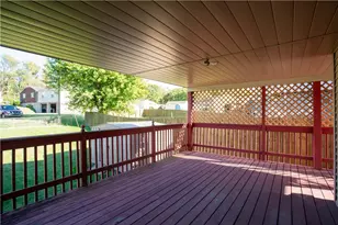 1079 Catherine Dr, Conway, PA 15027 - Photo 28