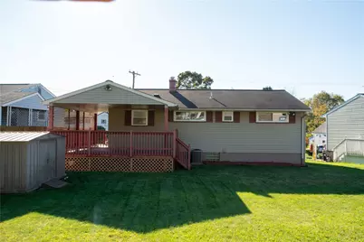 1079 Catherine Dr, Conway, PA 15027 - Photo 32