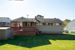 1079 Catherine Dr, Conway, PA 15027 - Photo 32