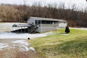 242 Sugar Run Rd, Franklin Township, PA 15370 - Photo 4