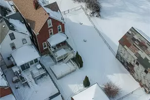 19 S 6th St, Duquesne, PA 15110 - Photo 6