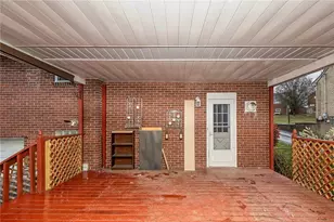 609 Regency Dr, Pittsburgh, PA 15239 - Photo 6