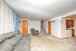 609 Regency Dr, Pittsburgh, PA 15239 - Photo 16