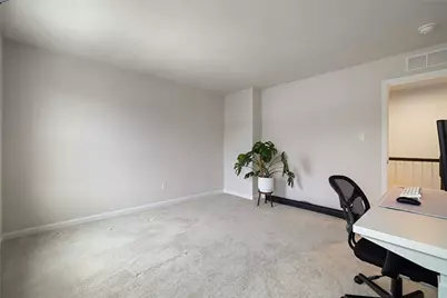 202 Dana Dr, Pittsburgh, PA 15143 - Photo 34