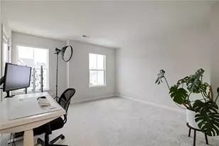 202 Dana Dr, Pittsburgh, PA 15143 - Photo 32