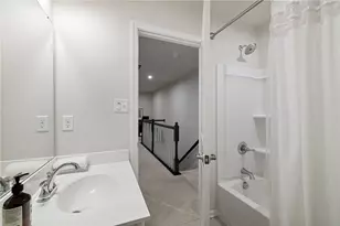 202 Dana Dr, Pittsburgh, PA 15143 - Photo 36