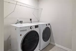 202 Dana Dr, Pittsburgh, PA 15143 - Photo 38