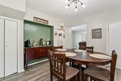 421 Wayne Ave, Ellwood City, PA 16117 - Photo 10