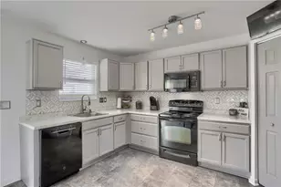 728 Freedom Dr, Collier Township, PA 15106 - Photo 10