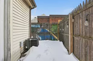 161 S 17th St, Pittsburgh, PA 15203 - Photo 24