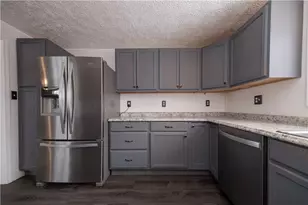 1020 Roosevelt Way, New Alexandria, PA 15670 - Photo 6