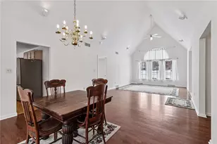 3233 Greentree Cir, Neshannock Township, PA 16105 - Photo 8