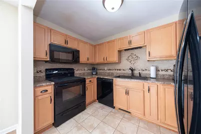 531 Reed Court, Jeannette, PA 15644 - Photo 6