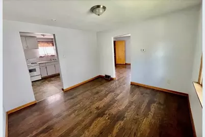 746 6th Avenue, Coraopolis, PA 15108 - Photo 4