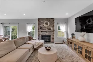 212 Bengal Fox Ct, Jackson Township, PA 16063 - Photo 6