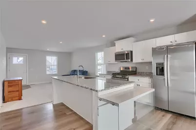 517 Coughton Cross Drive, Lancaster Township, PA 16037 - Photo 8