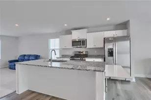 517 Coughton Cross Dr, Lancaster Township, PA 16037 - Photo 6