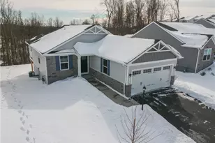 517 Coughton Cross Dr, Lancaster Township, PA 16037 - Photo 2